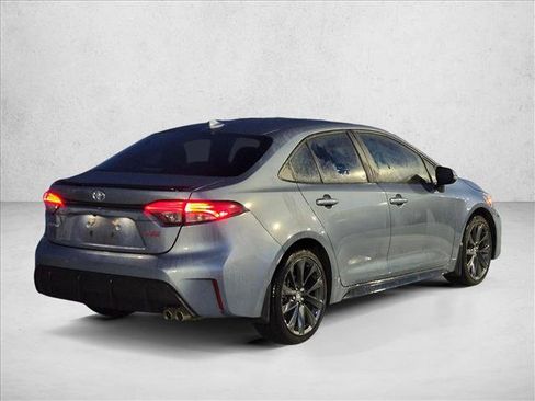 Used 2024 Toyota Corolla XSE FWD image 5