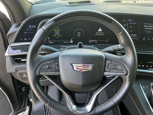 Used 2023 Cadillac Escalade ESV Sport image 14