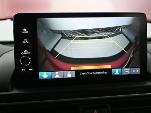 Used 2024 Honda Pilot Touring image 20