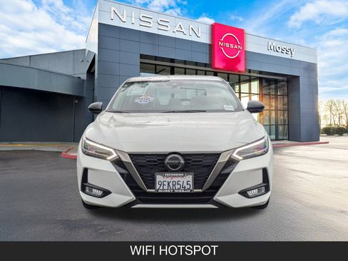 Used 2023 Nissan Sentra SR w/ SR Premium Package image 4