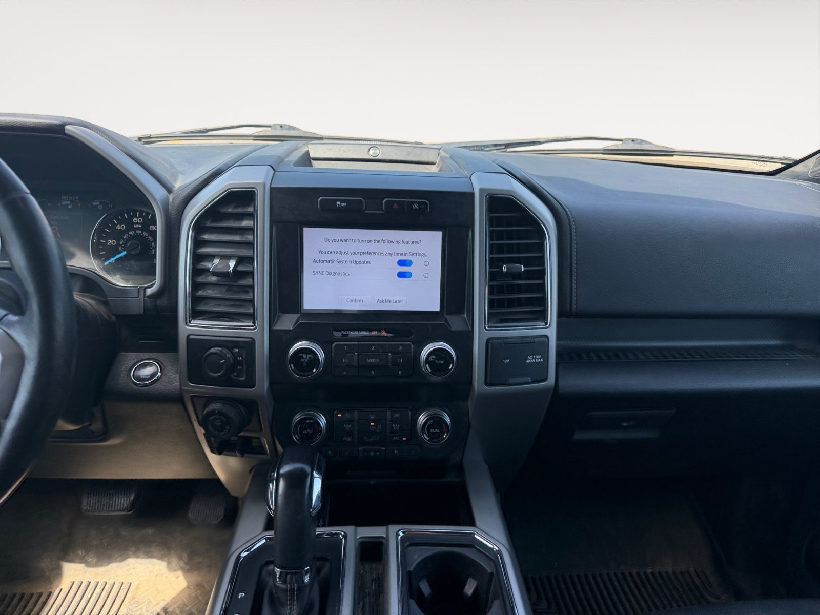 Used 2019 Ford F150 Lariat w/ Equipment Group 502A Luxury AWD/4WD image 11