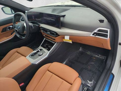 Used 2026 BMW 330i Sedan w/ Convenience Package RWD image 23