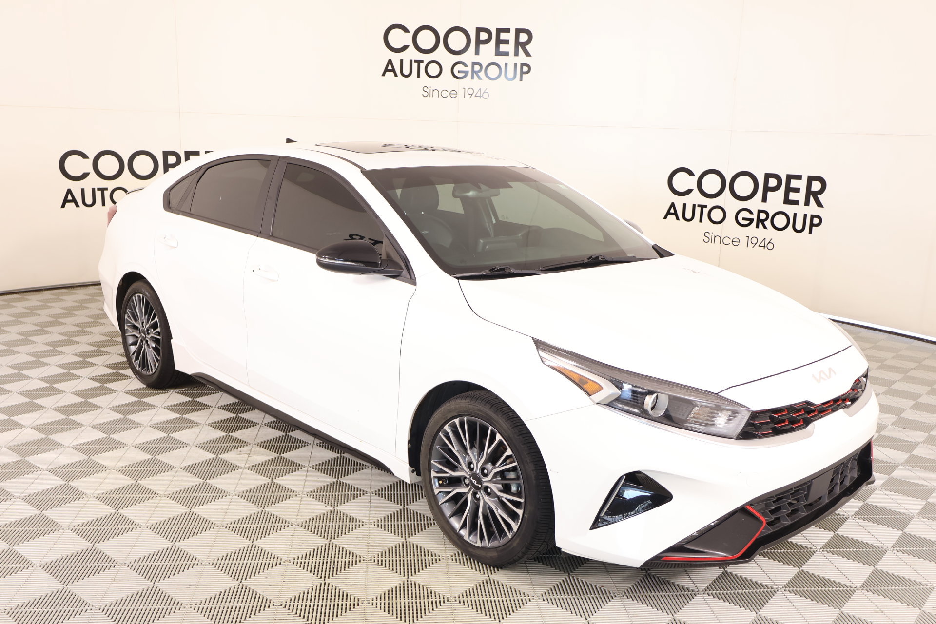 Used 2023 Kia Forte GT-Line w/ GT-Line Premium Package FWD image 1