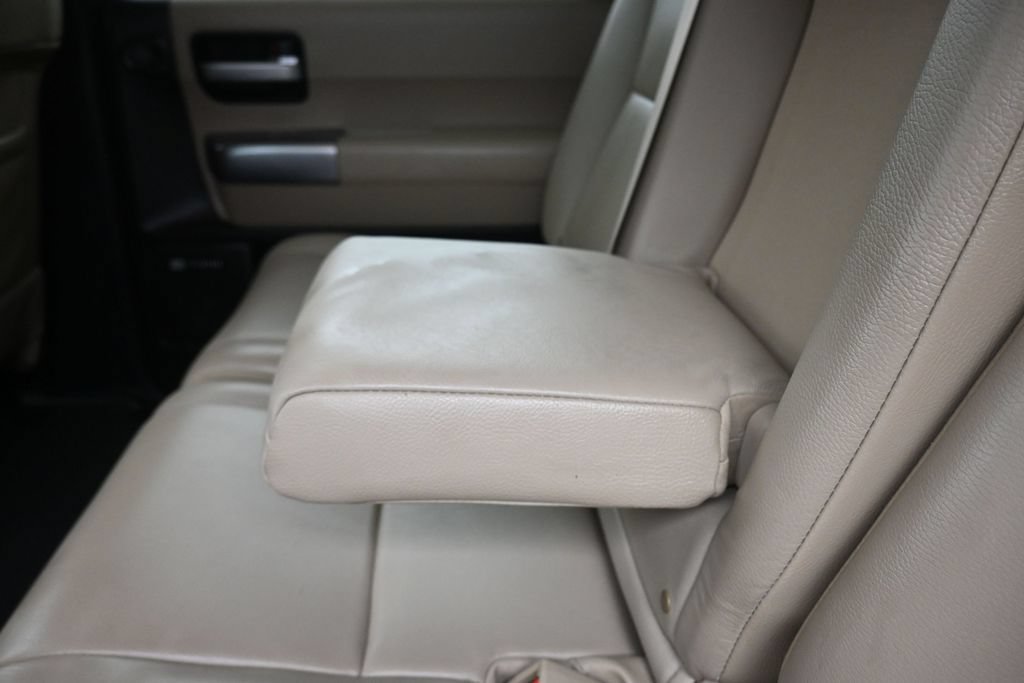 Used 2019 Toyota Sequoia Limited w/ Safety & Convenience Package AWD/4WD image 36