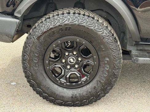 Used 2022 Ford Bronco Wildtrak AWD/4WD image 7
