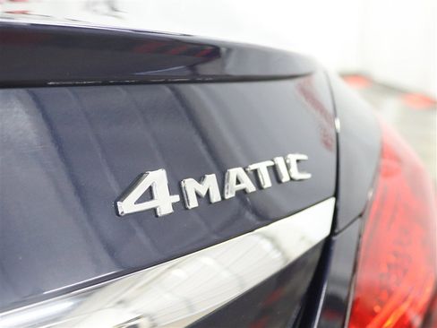 Used 2020 Mercedes-Benz C 300 4MATIC Sedan image 8