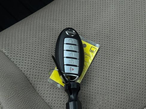 Used 2015 Nissan Altima 2.5 SL w/ Moonroof Package FWD image 33