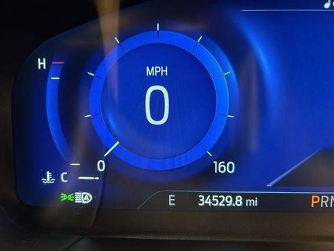 Used 2022 Ford Escape Titanium image 10