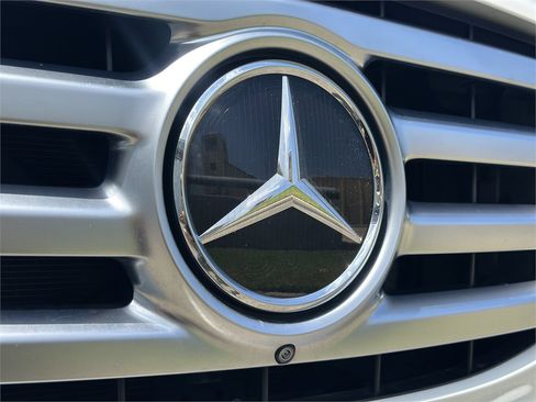 Used 2024 Mercedes-Benz GLS 450 4MATIC image 36
