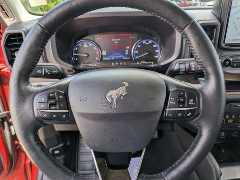 Used 2022 Ford Bronco Sport Outer Banks w/ Tech Package AWD/4WD image 29