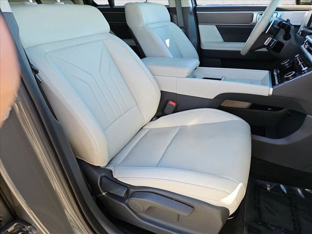 Used 2026 Hyundai Santa Fe SEL FWD image 19
