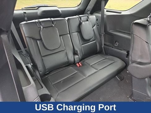 Used 2022 Ford Explorer ST w/ ST Street Pack image 10