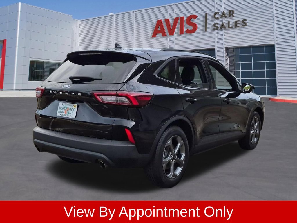 Used 2025 Ford Escape ST-Line FWD image 6