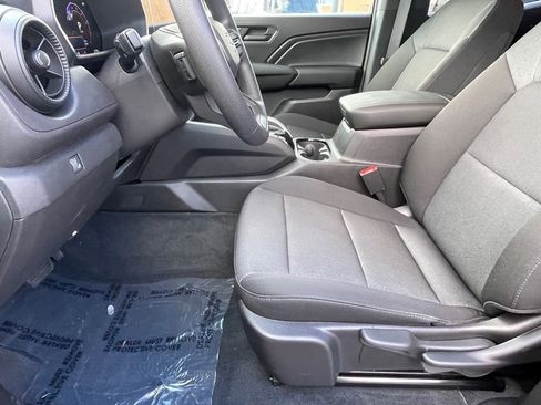 Used 2025 Chevrolet Colorado W/T image 20
