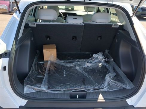 New 2026 Hyundai Kona SE image 24