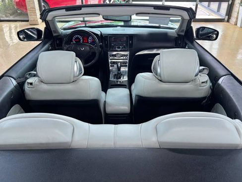 Used 2009 INFINITI G37 Convertible w/ Premium Pkg RWD image 35