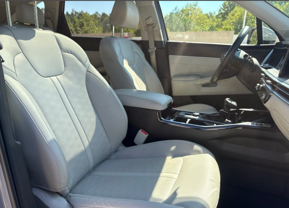 Used 2024 Kia Sorento FWD image 16