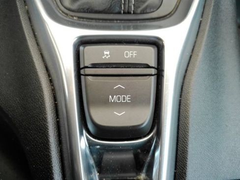 Used 2017 Chevrolet Camaro LT w/ Technology Package RWD image 39