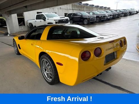 Used 2000 Chevrolet Corvette Coupe w/ Memory Pkg RWD image 6