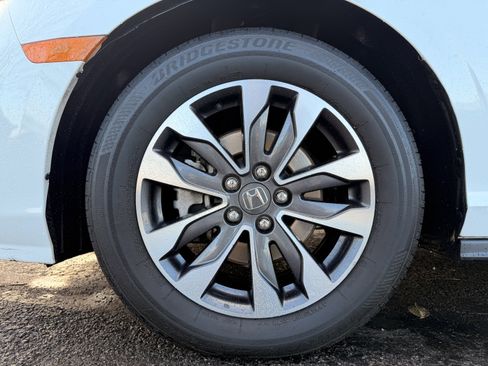 Certified 2023 Honda Odyssey EX-L image 10