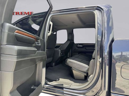 Used 2024 GMC Sierra 2500 Denali w/ Denali Reserve Package AWD/4WD image 36