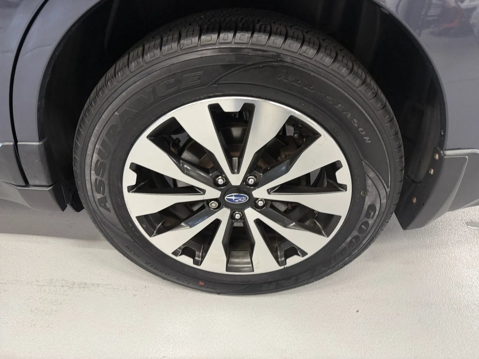 Used 2017 Subaru Outback 3.6R Limited AWD/4WD image 37