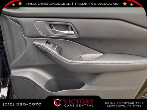 Used 2026 Nissan Rogue SV image 17