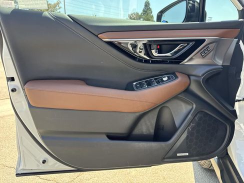 Used 2025 Subaru Outback Touring XT image 20