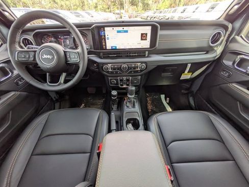 New 2025 Jeep Gladiator Sport image 13