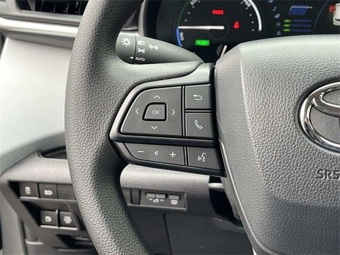 New 2026 Toyota Sienna LE image 24