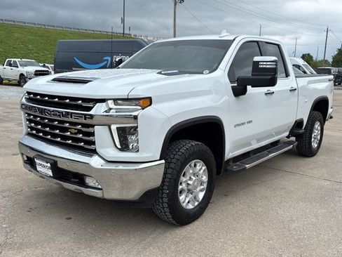 Used 2022 Chevrolet Silverado 2500 LTZ w/ Safety Package AWD/4WD image 11