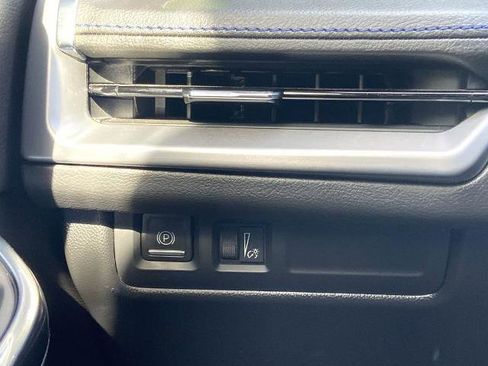 Used 2024 Cadillac XT4 Sport image 14