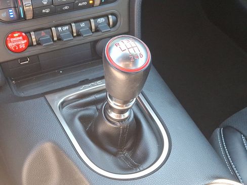 Used 2016 Ford Mustang Shelby GT350 w/ Technology Package image 22