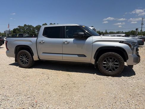 Used 2023 Toyota Tundra Platinum w/ Advanced Package AWD/4WD image 5