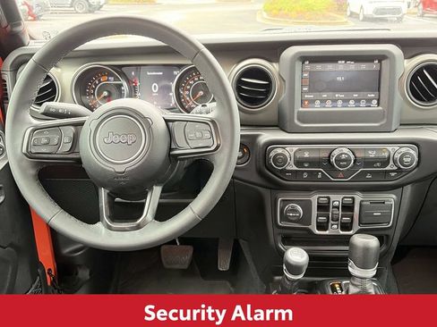Used 2023 Jeep Wrangler Unlimited Sport AWD/4WD image 16