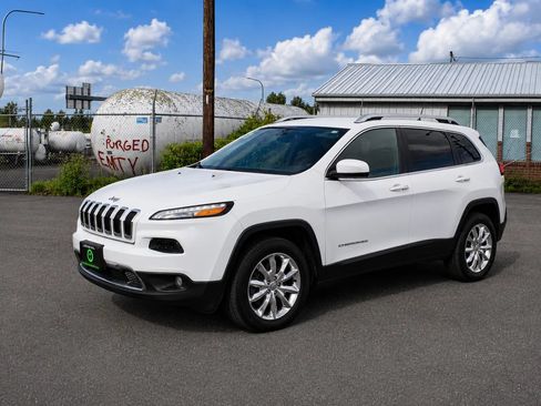 Used 2015 Jeep Cherokee Limited AWD/4WD image 3