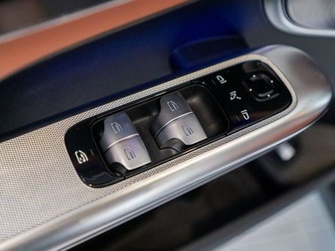 Certified 2026 Mercedes-Benz GLC 300 4MATIC image 15