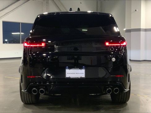 Used 2025 Land Rover Range Rover Sport SV Edition Two image 4