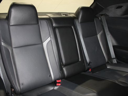 Used 2016 Dodge Challenger SXT Plus image 36