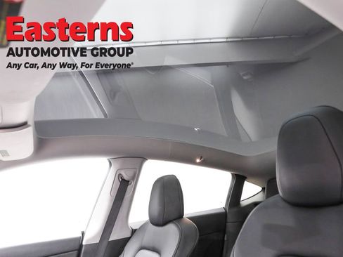 Used 2021 Tesla Model Y 2WD image 31