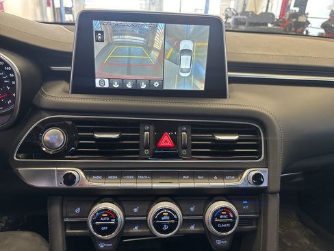 Used 2019 Genesis G70 2.0T Advanced w/ Dynamic Package image 3