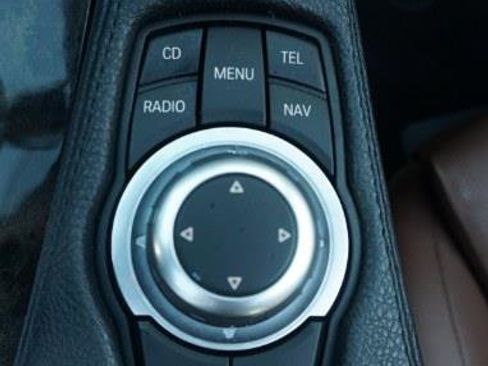 Used 2012 BMW 640i Convertible image 17