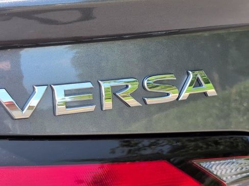Used 2024 Nissan Versa SR FWD image 6