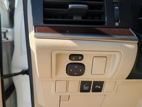 Used 2014 Lexus ES 350 w/ Luxury Package image 13