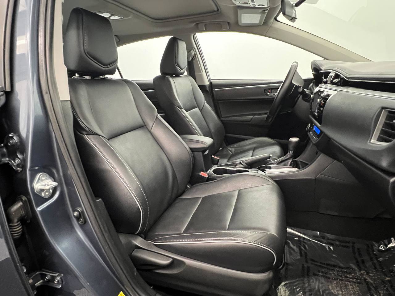 Used 2016 Toyota Corolla S Premium FWD image 12