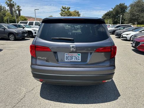 Used 2018 Honda Pilot LX image 3