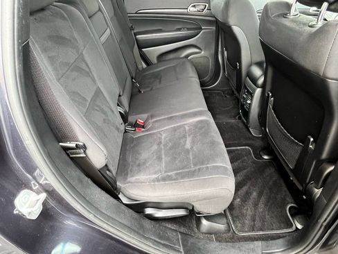 Used 2015 Jeep Grand Cherokee Laredo w/ Quick Order Package 23E image 21