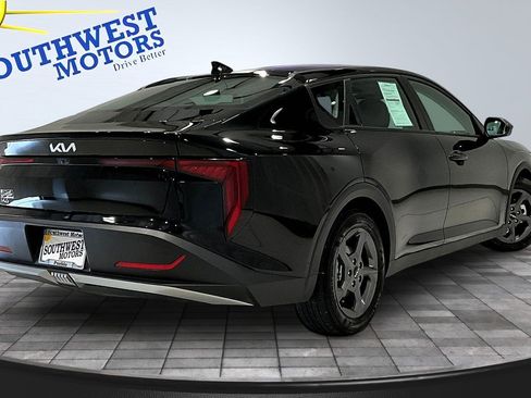 Used 2025 Kia K4 FWD image 7