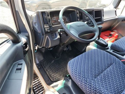 New 2024 Chevrolet Low Cab Forward image 7