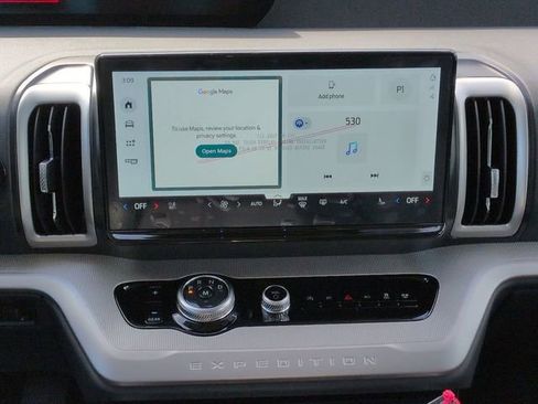 New 2025 Ford Expedition Max Active image 18